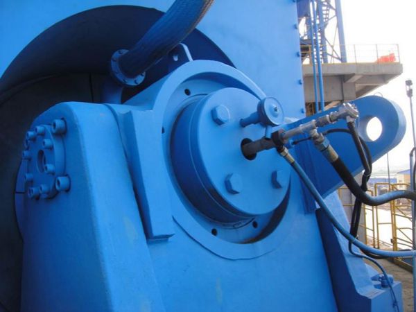 Смазка и воздухонепроницаемое уплотнение для подшипника размольного ролика