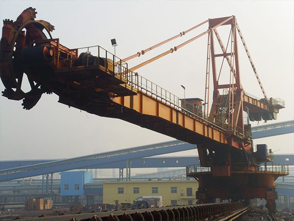 Укладчик-заборщик роторный (стакер-реклаймер)