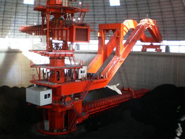 Стакер-реклаймер с верхней укладкой и боковым забором